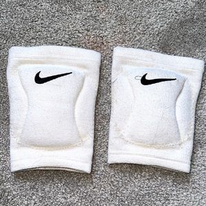 Nike volleyball knee pads